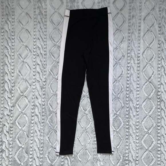 Garage Ultra High Leggings - Picture 2 of 4